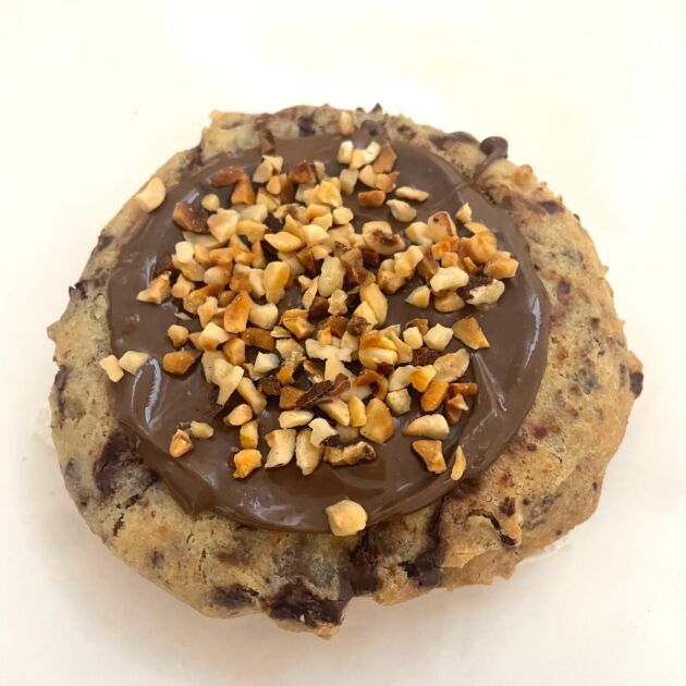 Crumbl Cookies Nutella e Granella di Nocciole (con Lattosio) (180g)